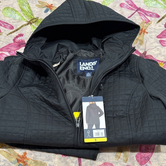 Lands’ End Black Quilted Hooded Jacket Women’s Coat Full Zip Lightweight Warm - Picture 2 of 5